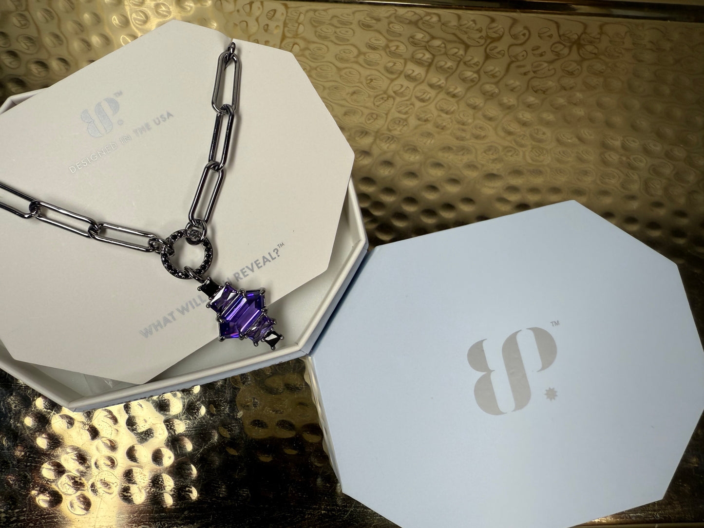 The Elsa Necklace